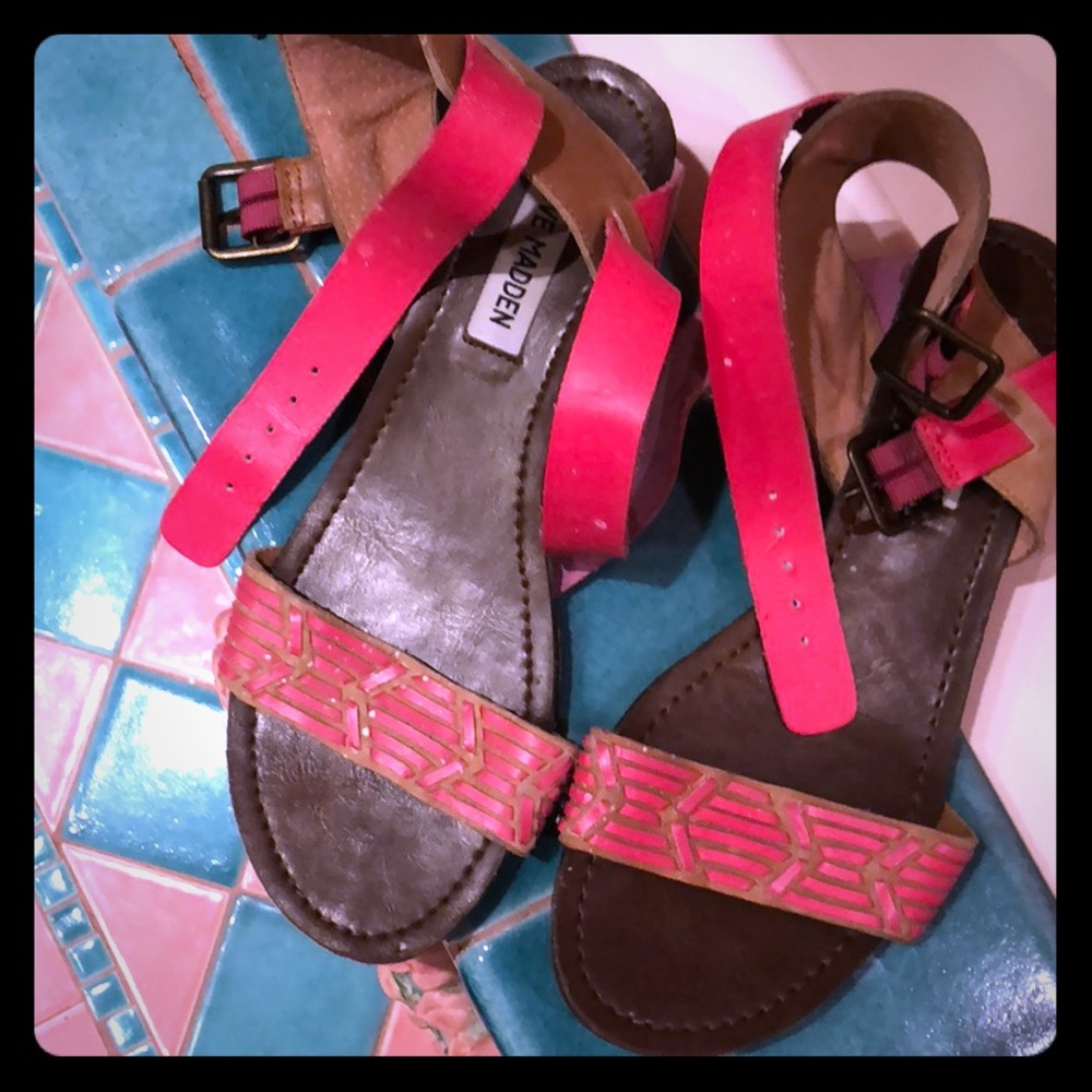 Steve Madden Wedge Tribal Sandal - 7.5
